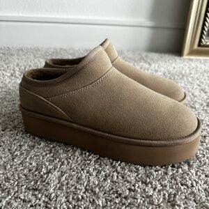 Ugg mini boots